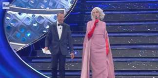 Chi ha vestito Drusilla Foer a Sanremo 2022: look outfit di eleganza raffinata Chi ha vestito Drusilla Foer a Sanremo 2022: look outfit di eleganza raffinata