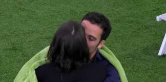 ‘Grande Fratello Vip’ Edoardo bacia Antonella ‘Grande Fratello Vip’ Edoardo bacia Antonella