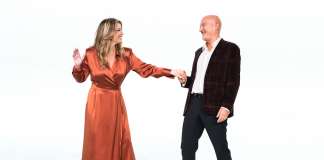 Stasera a Zelig, comici 2022 e nuovi talenti, conduttori: Claudio Bisio e Vanessa Incontrada Zelig, comici 2022, nuovi talenti, con Claudio Bisio e Vanessa Incontrada, news,