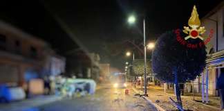 Roma, Fonte Nuova, incidente a via nomentana, morti tre ragazzi e due ragazze Roma, Fonte Nuova, incidente a via nomentana, morti tre ragazzi e due ragazze