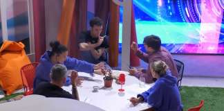 Gf Vip: Edoardo si sfoga: “Io piangevo, si è messa a sculettà…” Gf Vip: Edoardo si sfoga: “Io piangevo, si è messa a sculettare...”